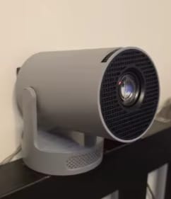 Customer photo review of Book Projector™ – Proyector para Lectura y Entretenimiento