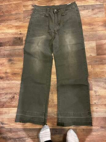 Customer photo review of Women's Wide Leg Denim Jeans
