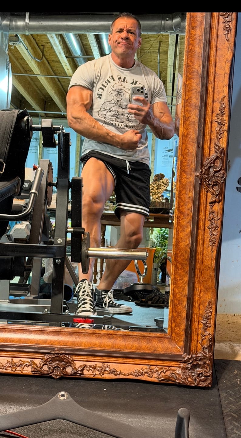 Customer photo review of Pump Club Shirt