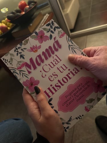 Customer photo review of Papá, Mamá, Abuelo, Abuela — ¿Cuál es tu Historia?