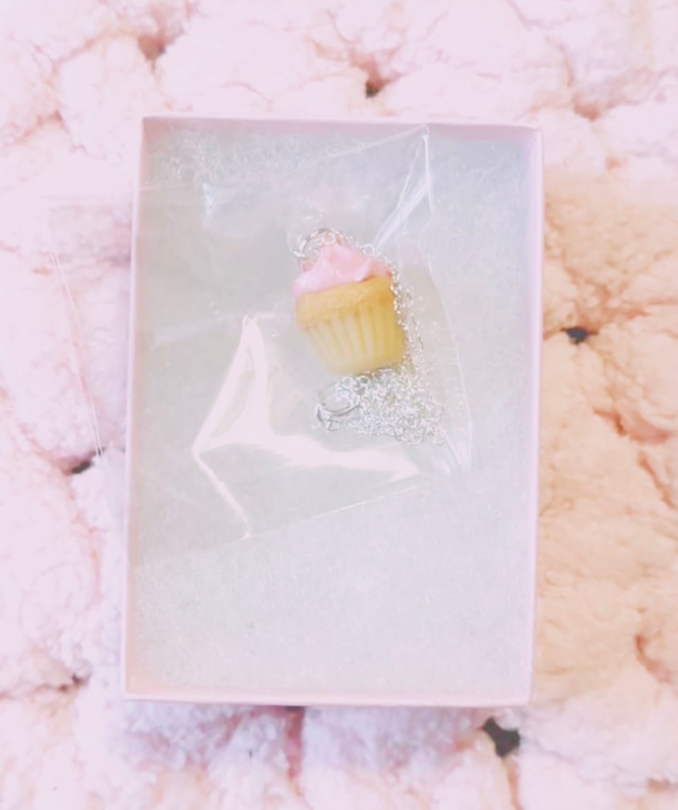 Customer photo review of Scented Birthday Cupcake Necklace