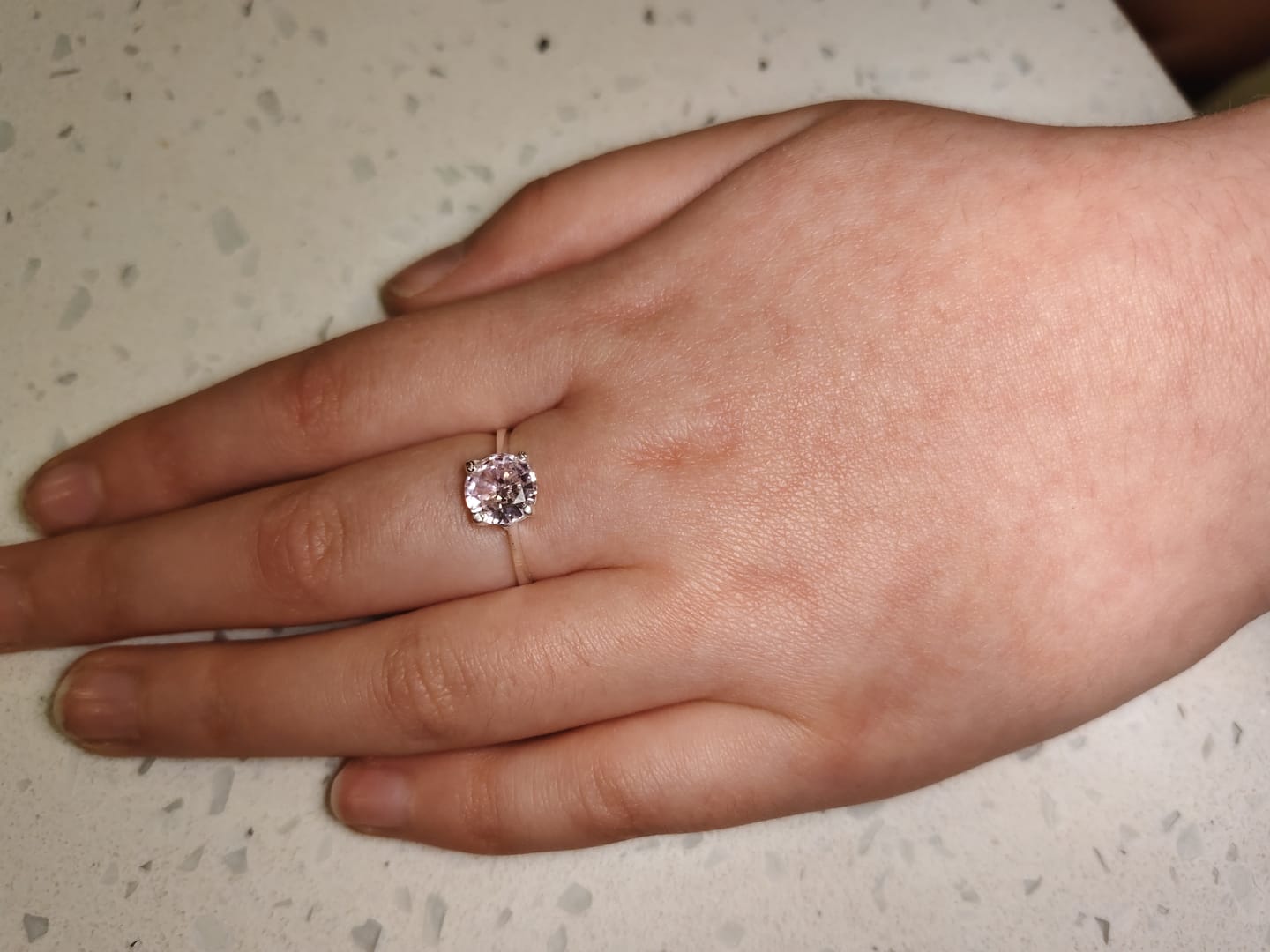 Customer photo review of Anillo Solitario Circón Rosa Francia