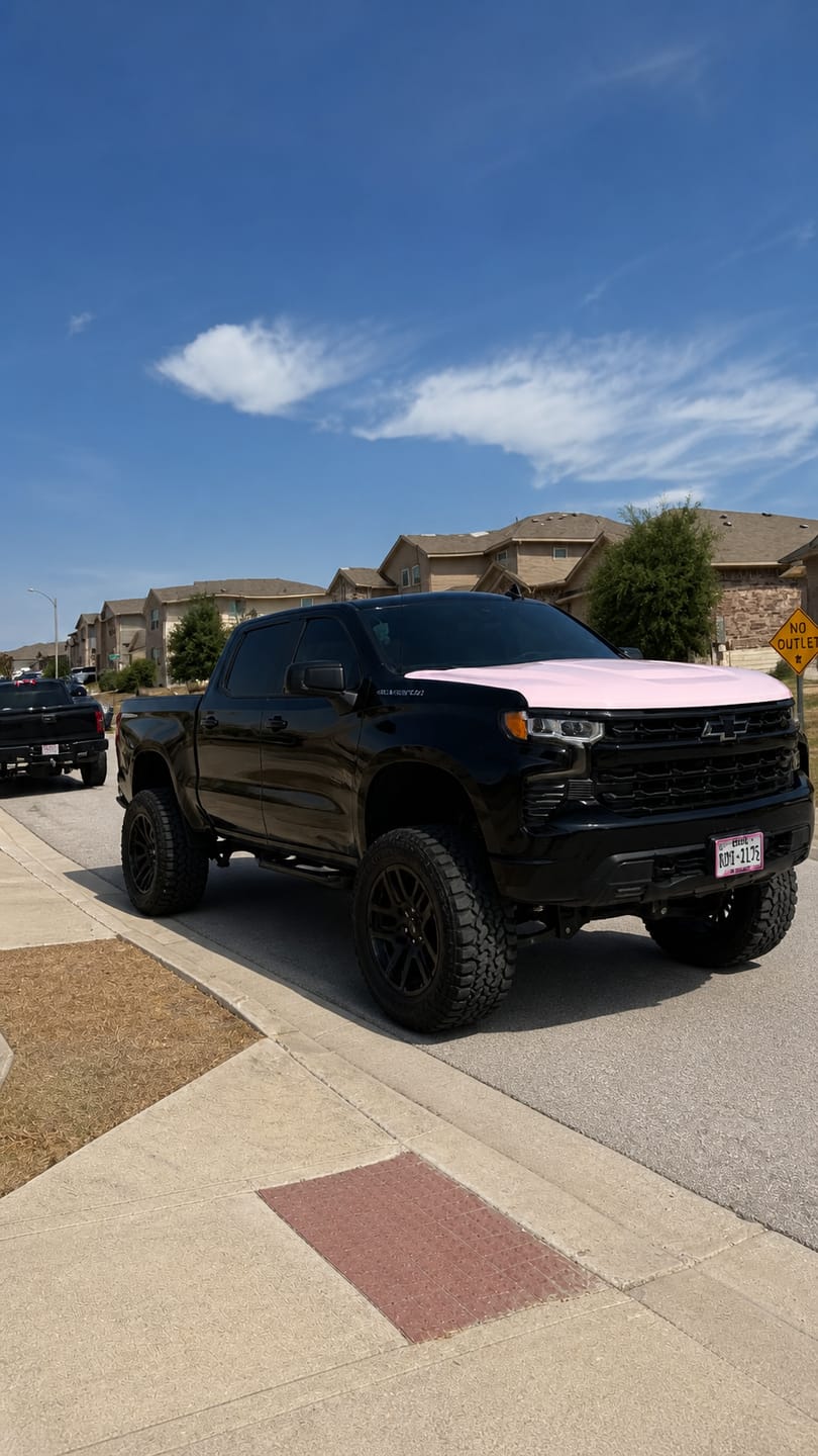 Customer photo review of High Glossy Piggy Pink Vinyl Wrap