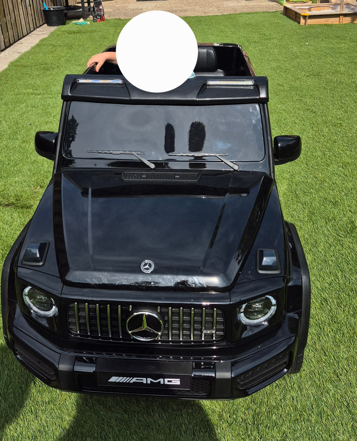 Customer photo review of Voiture électrique enfant Mercedes AMG G63 4x4 24V bi-place - Modèle DK-G63