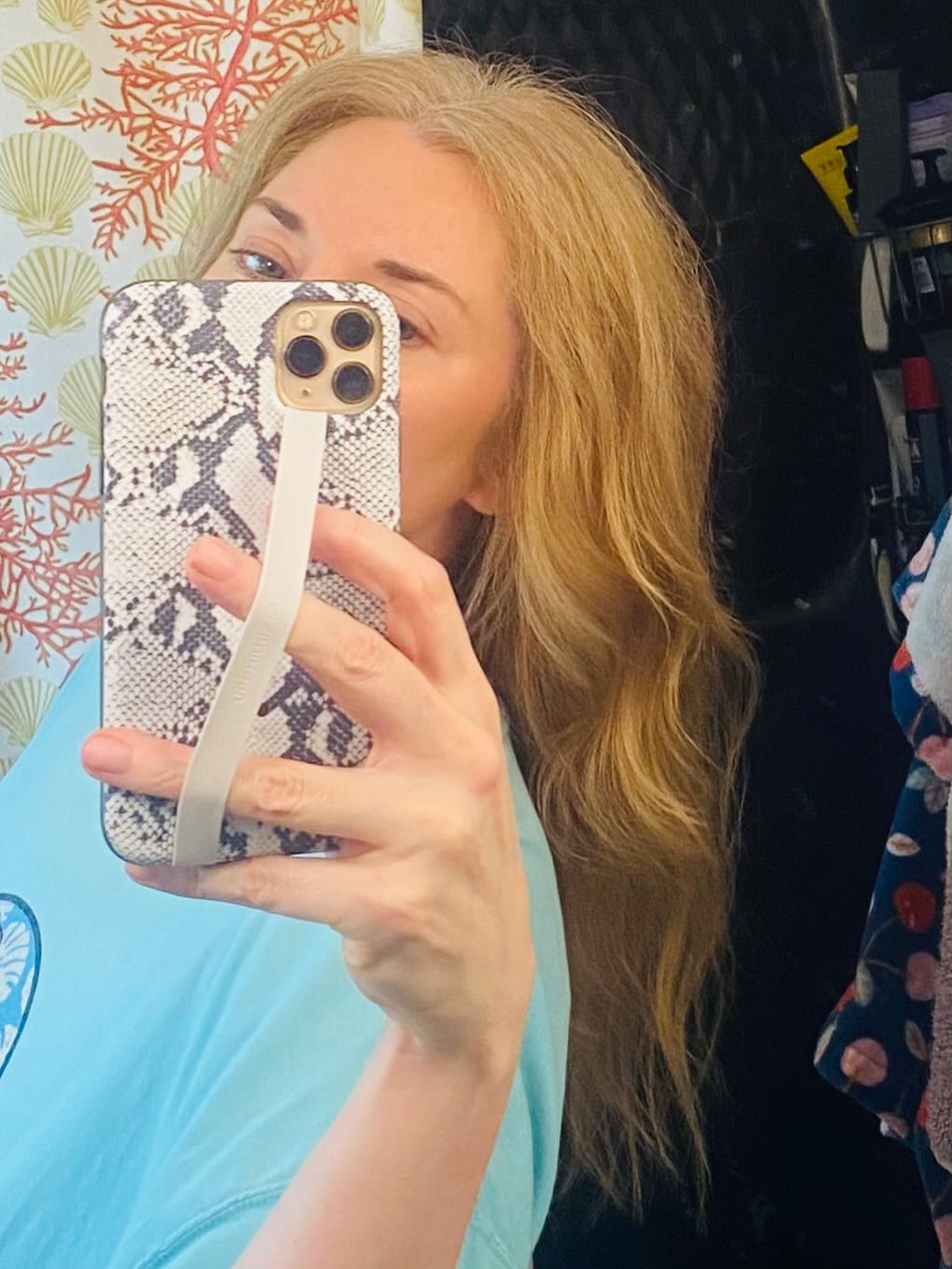 Customer photo review of Weightless Volumizing Shampoo