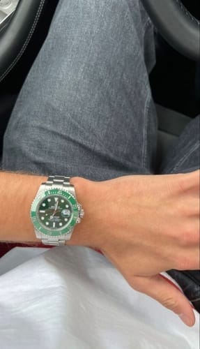 Customer photo review of Submariner 40mm Hulk Steel Green Dial Bezel Mens Watch 116610LV