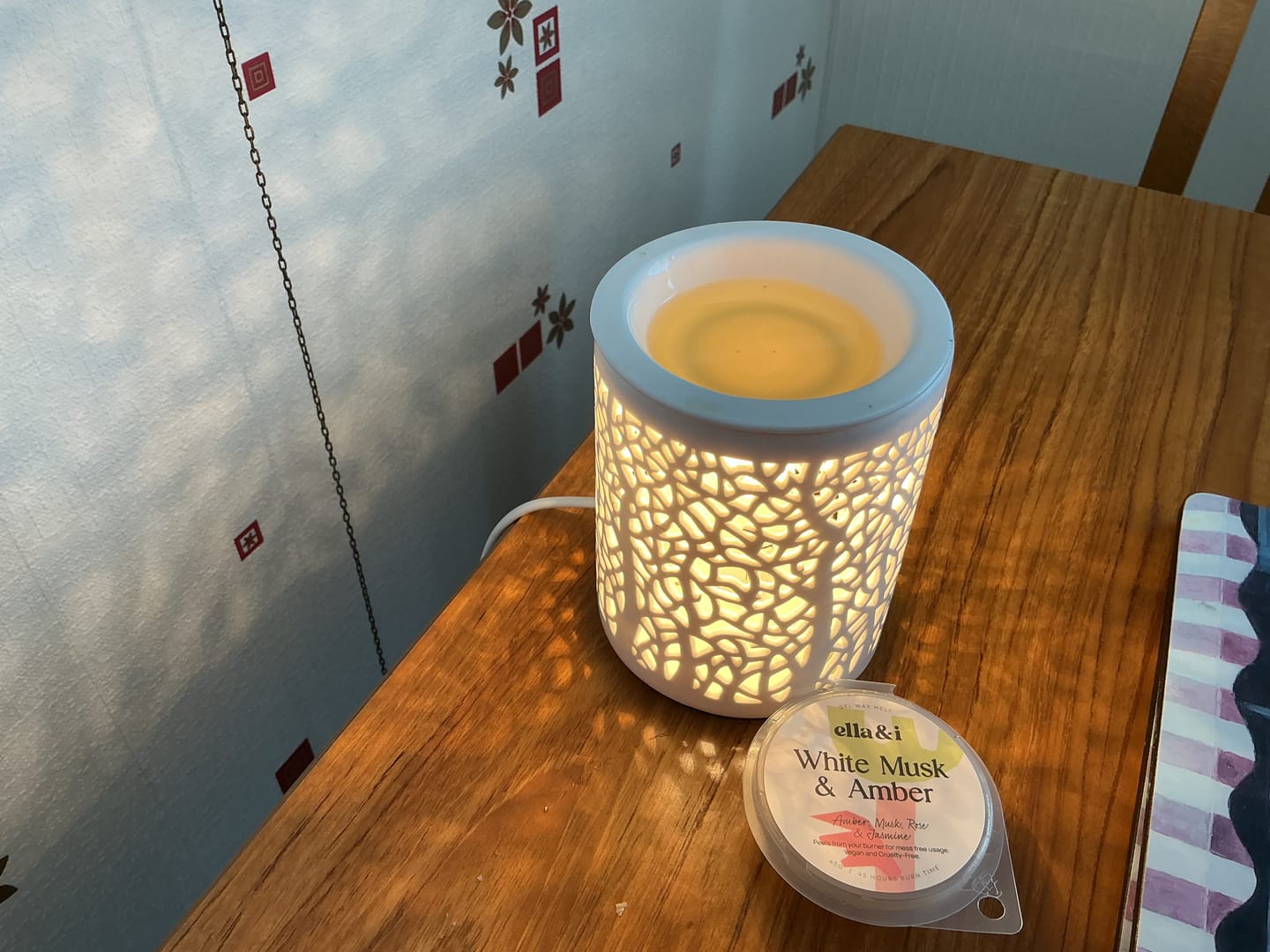 Customer photo review of White Musk & Amber Gel Melt