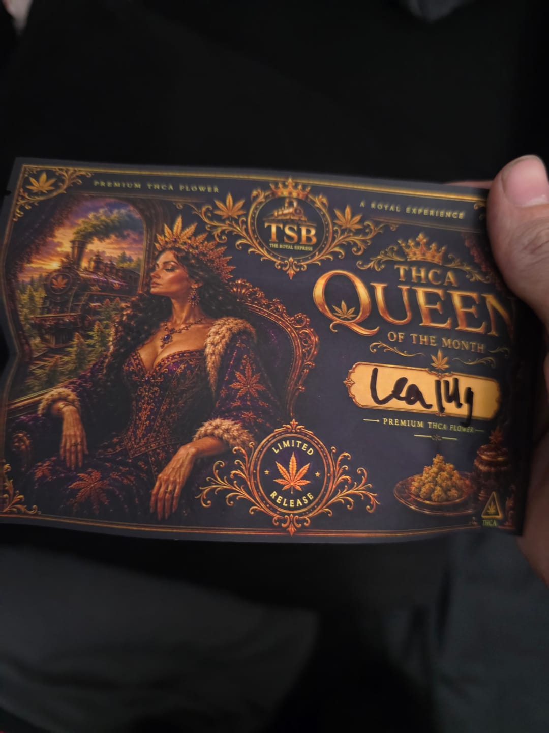 Customer photo review of THCA Queen