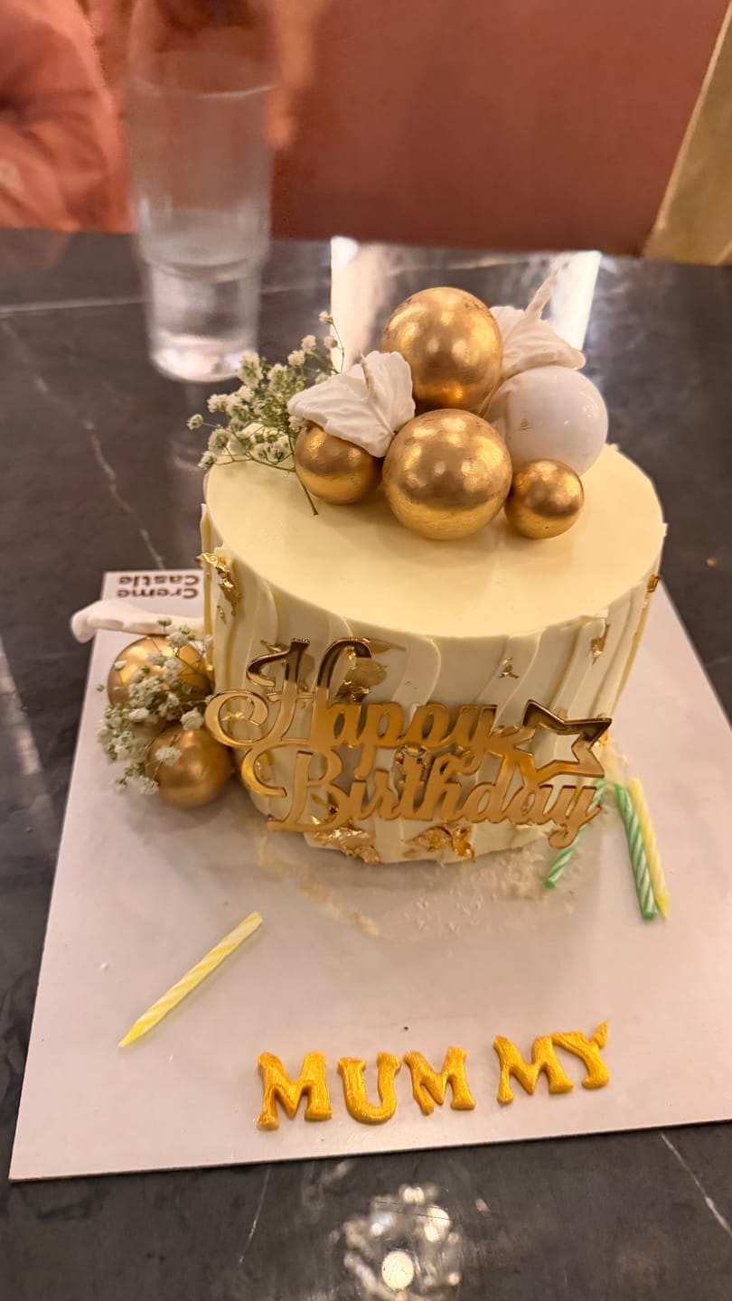 Customer photo review of Customized Flower Cake