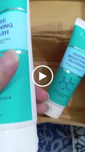 Customer video review of Pack of 2 Essense Brightening Facewash