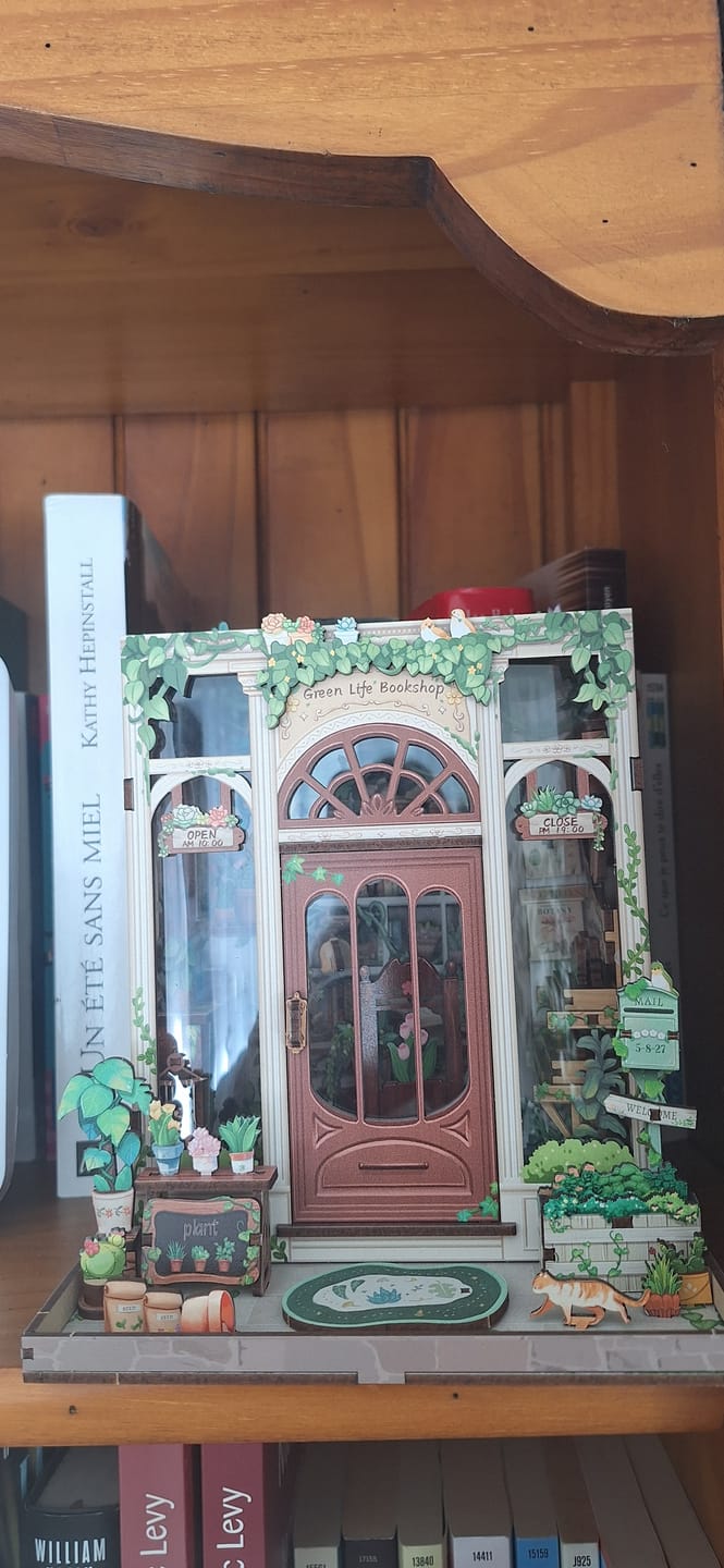 Customer photo review of Book Nook - Librairie La Vie Verte