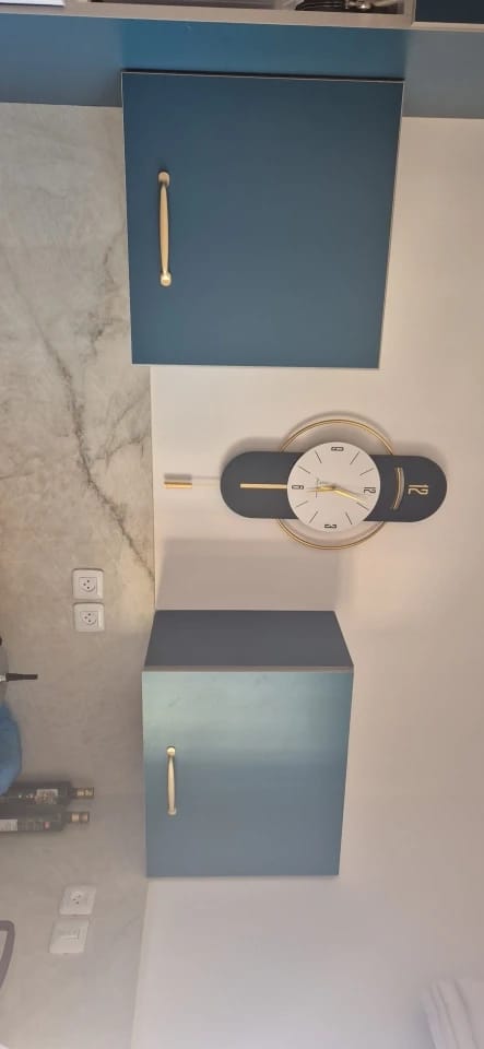 Customer photo review of Wall clock living room high-end fashion light luxury, hanging watch home decoration creative  wall mounted clock