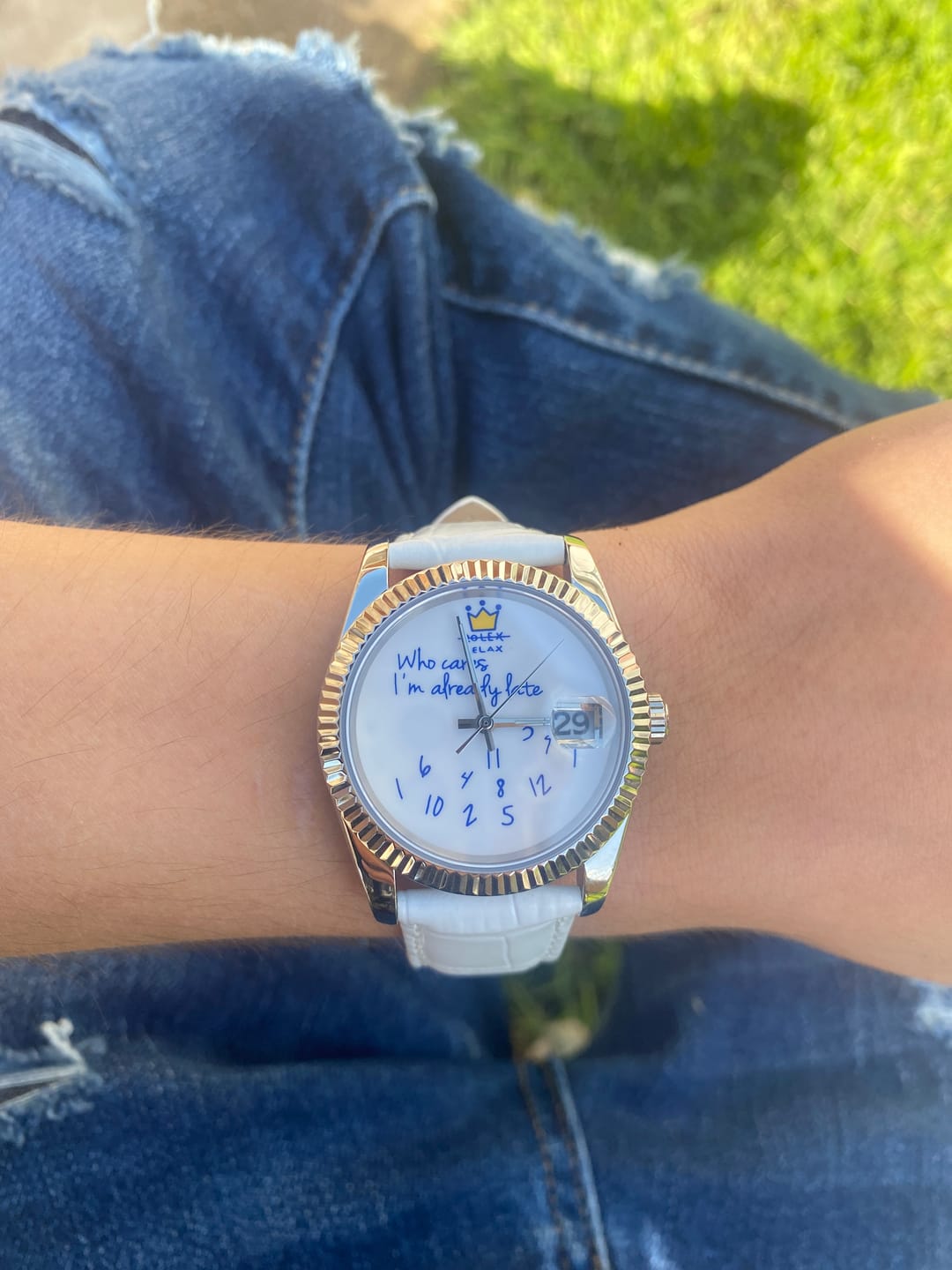 Customer photo review of EONDATE CLASSIC LEATHER WATCH