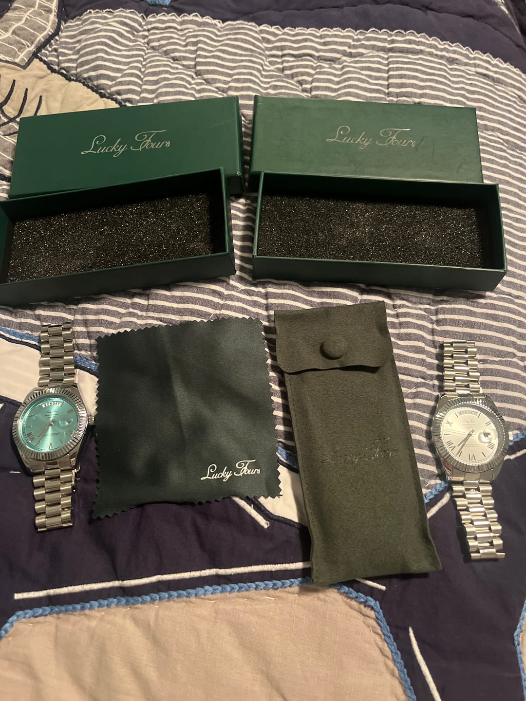 Customer photo review of Premium Leather Watch Roll
