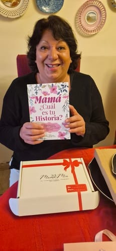 Customer photo review of Papá, Mamá, Abuelo, Abuela — ¿Cuál es tu Historia?