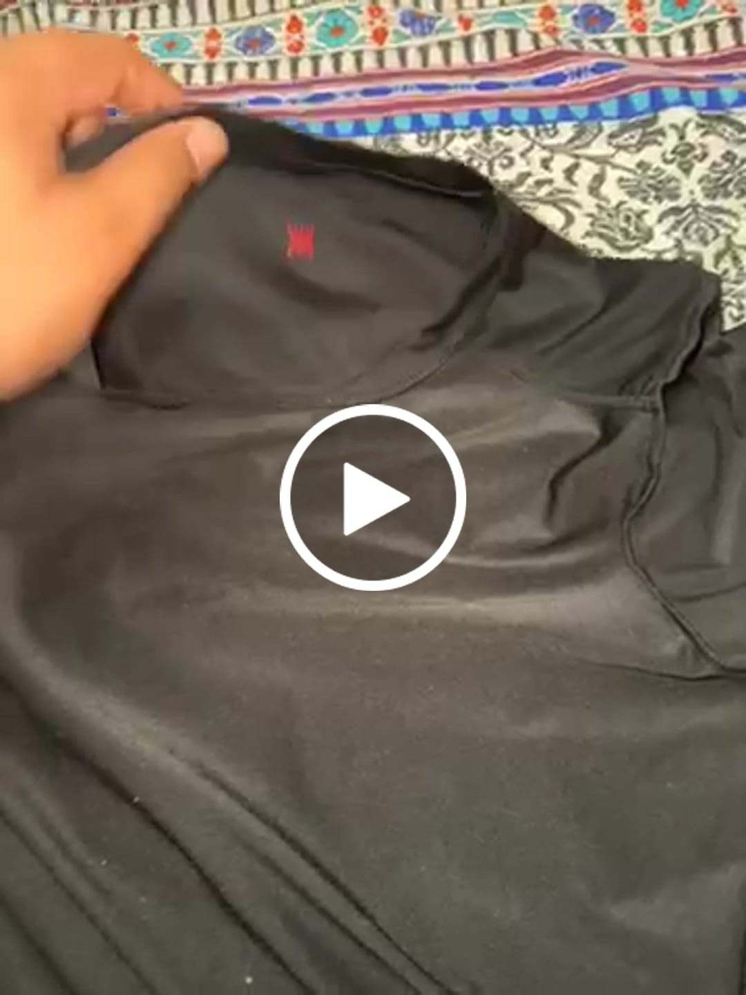 Customer video review of اندر سكراب بريميوم سوفت بآكمام قصيره