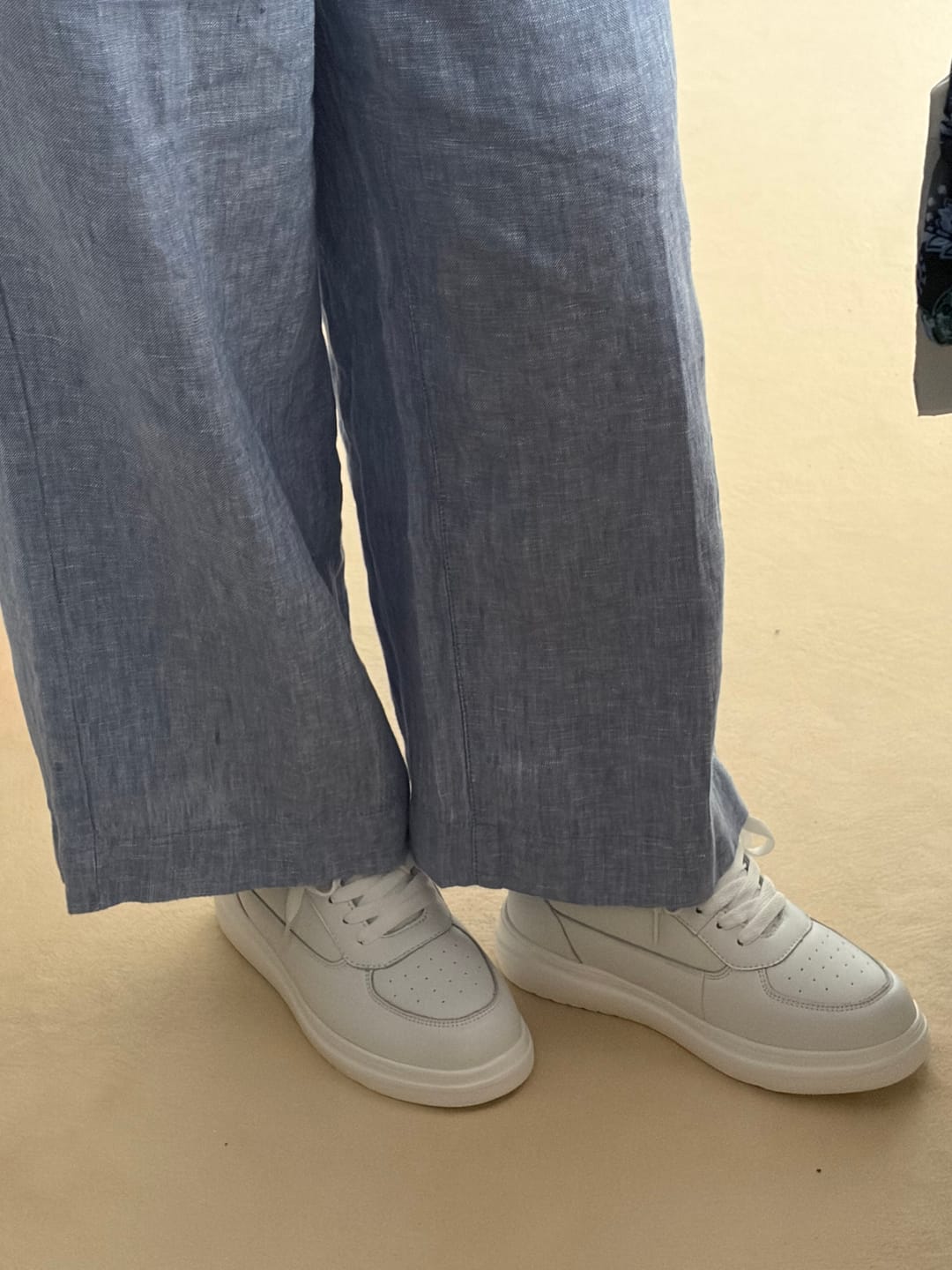 Customer photo review of ELEVATESHOES WHITE CLASSY
