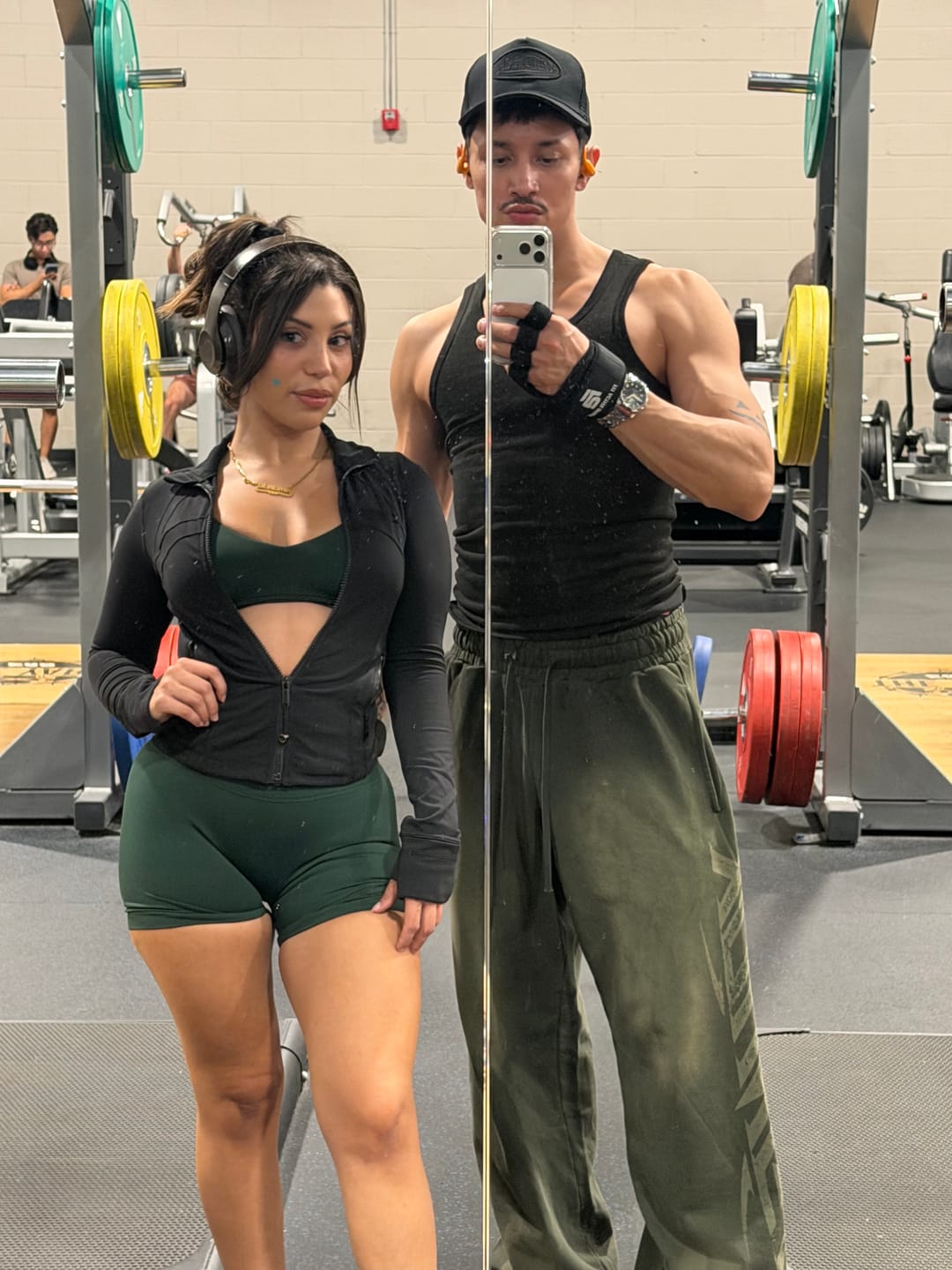 Customer photo review of 2144 - Shadow Sweats