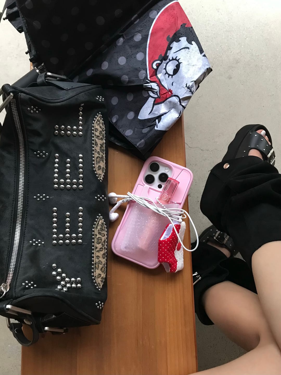 Customer photo review of Flex Pouch - iPhone 18