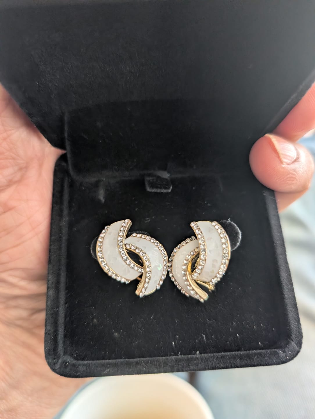 Customer photo review of Ketto Earrings