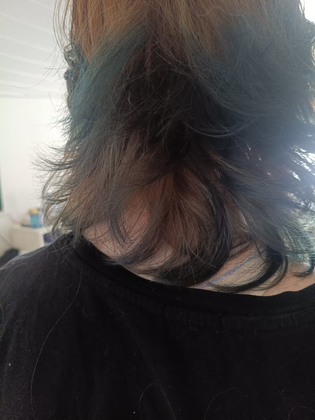 Customer photo review of Mattie Royal Navy - Vegan Semi-Permanent Direct Dye Hair Color Cream 210 ml