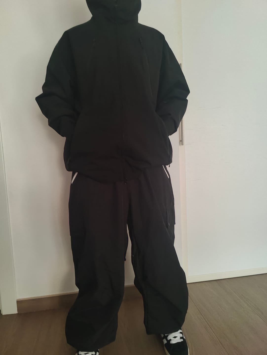 Customer photo review of Men's Black Baggy Wear-resistant Waterproof Snow Pants