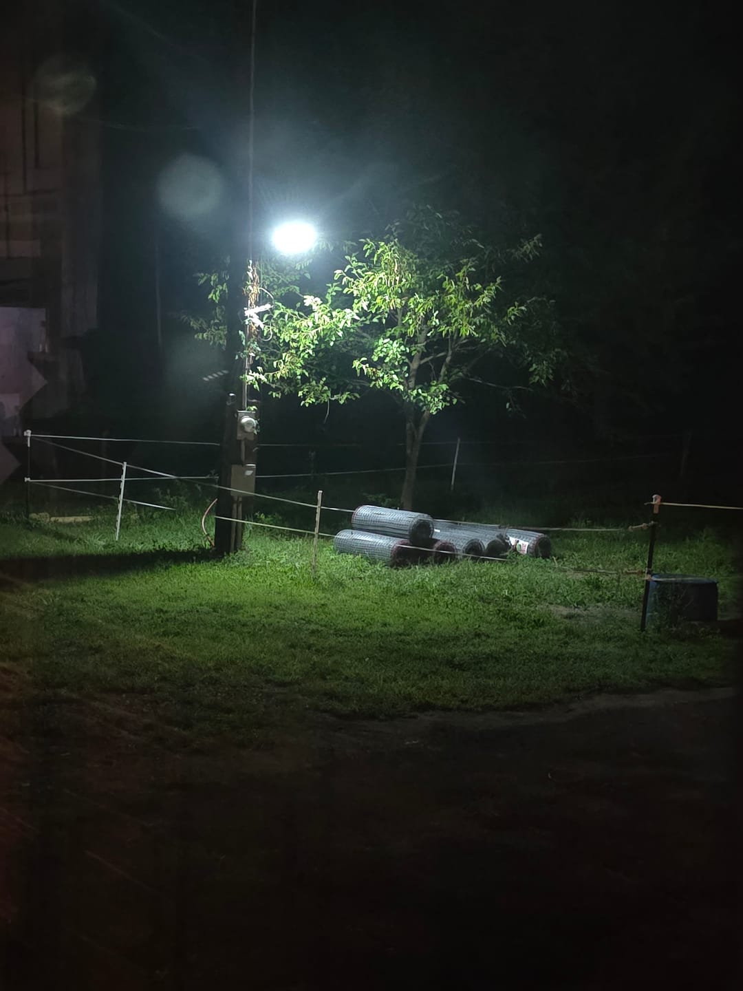 Customer photo review of 60W 90W Solar Outdoor Dusk to Dawn Lights with Remote Control