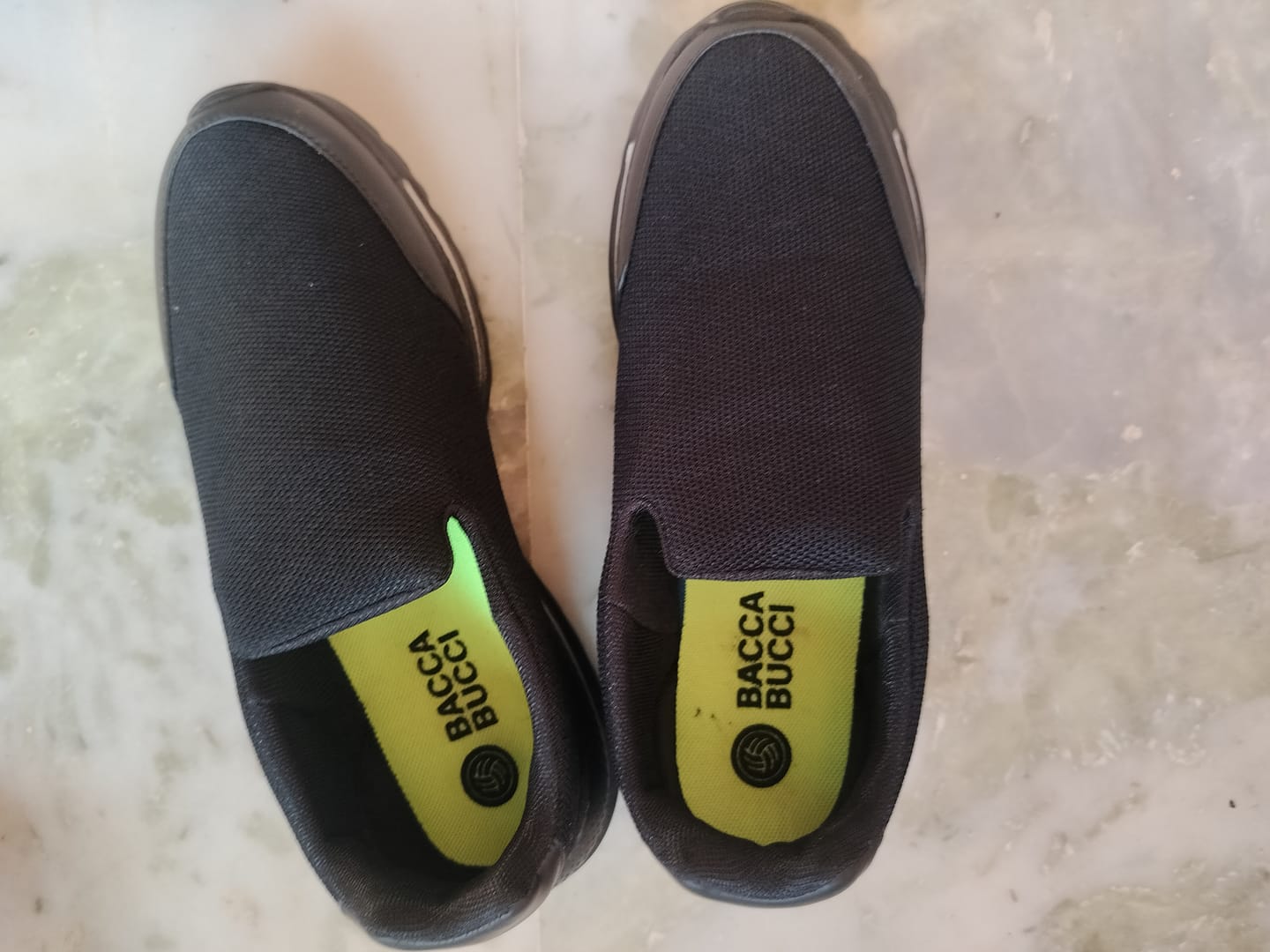 Customer photo review of Bacca Bucci Men's Comfortable Lightweight Walking Shoes