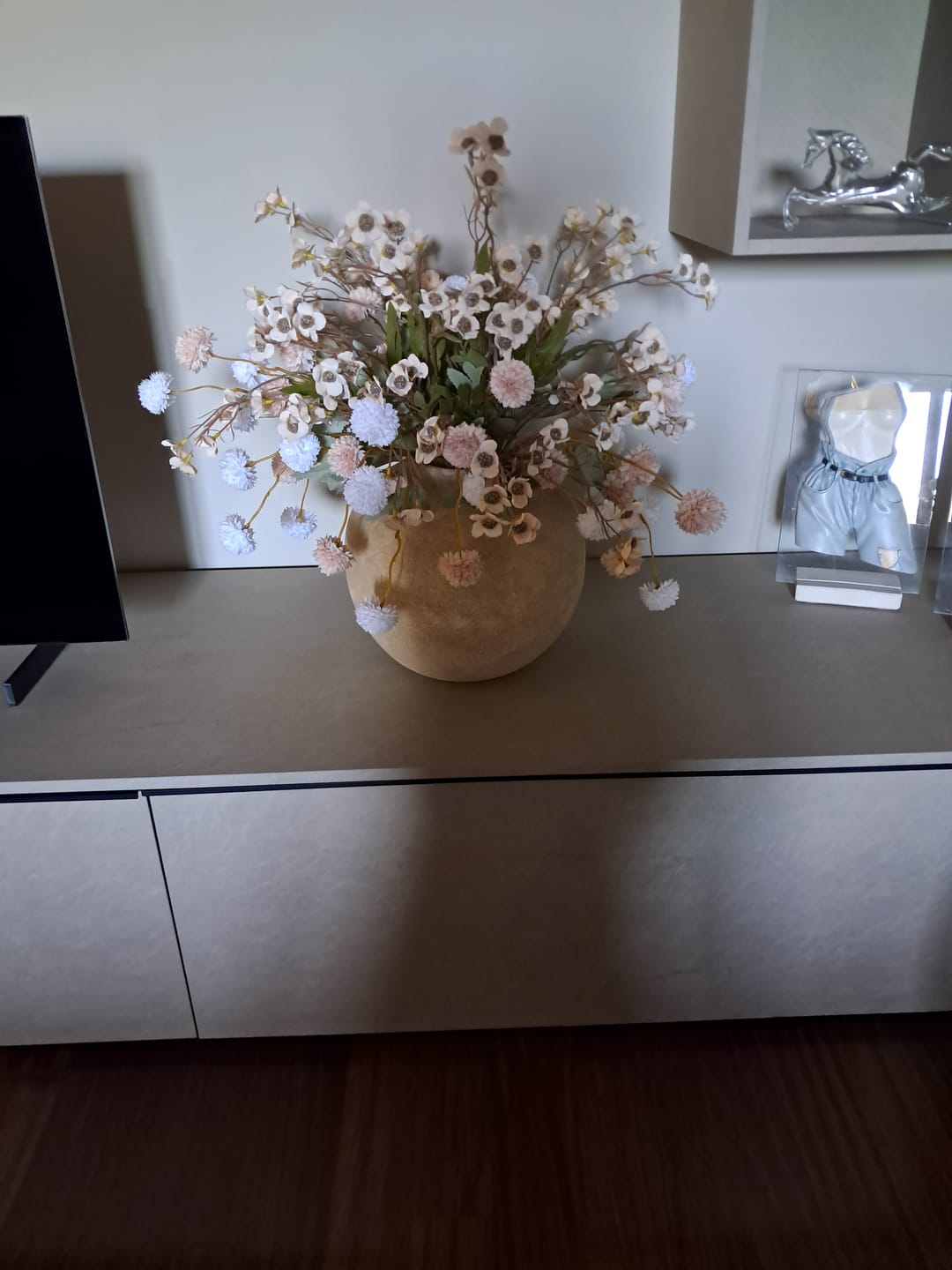 Customer photo review of Wax Arrangement - Beige mix