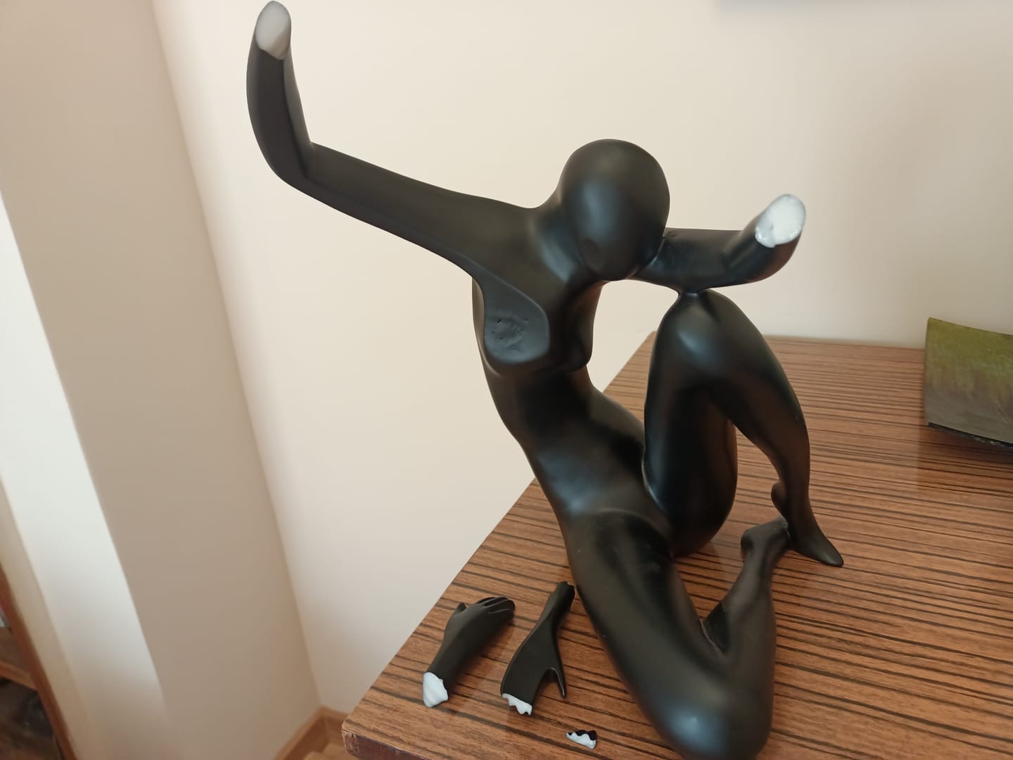 Customer photo review of Veioza Luxury Decorativa Silent Embrace 1xE27
