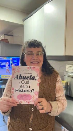 Customer photo review of Papá, Mamá, Abuelo, Abuela — ¿Cuál es tu Historia?