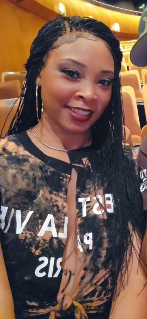 Customer photo review of Mica - Micro Senegalese Twist Pre Bleached Swiss HD Full Lace Knotless Braids Wig 799 Strands