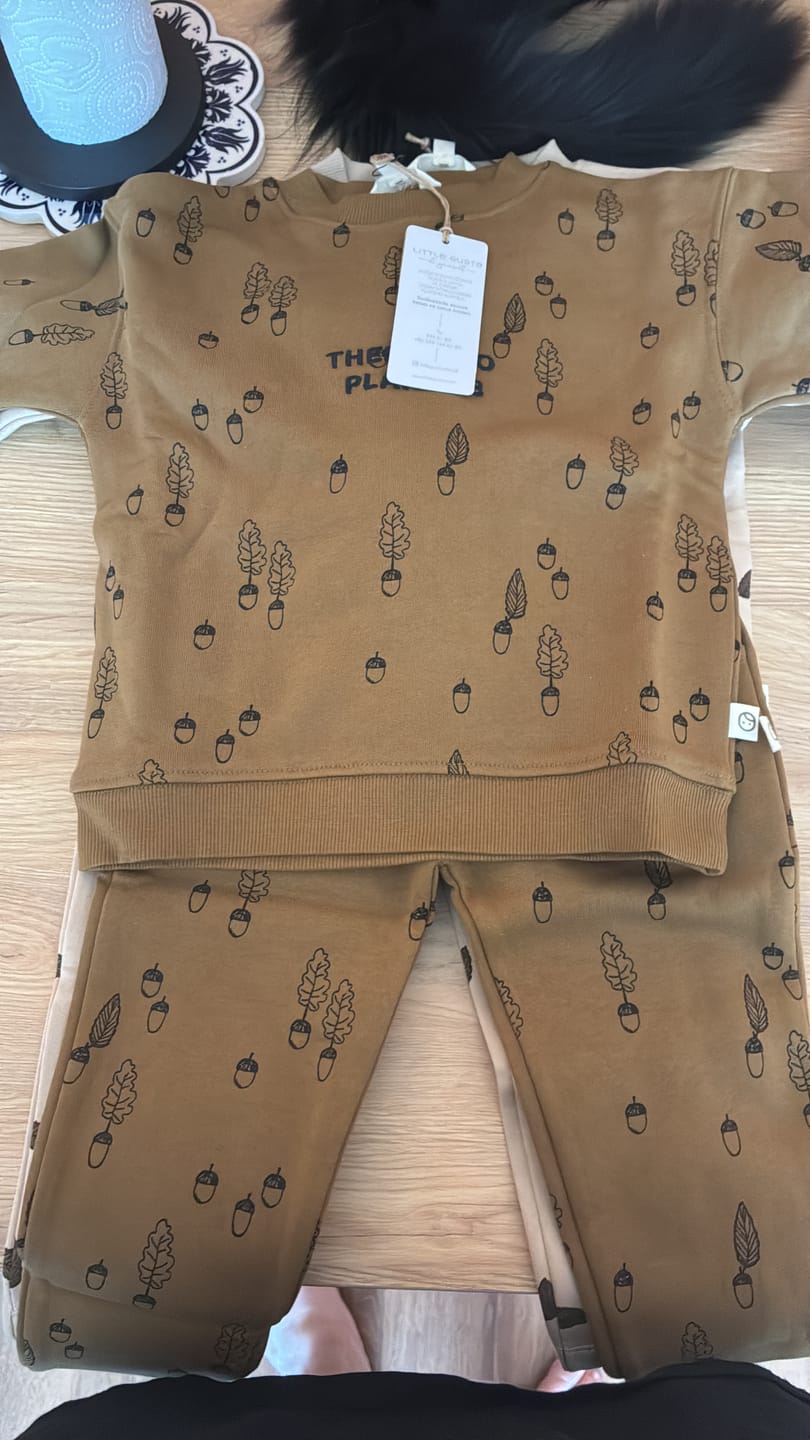Customer photo review of Çocuk Eşofman Takımı İçi Tüylü Haki Fındık Desenli Organik Pamuk