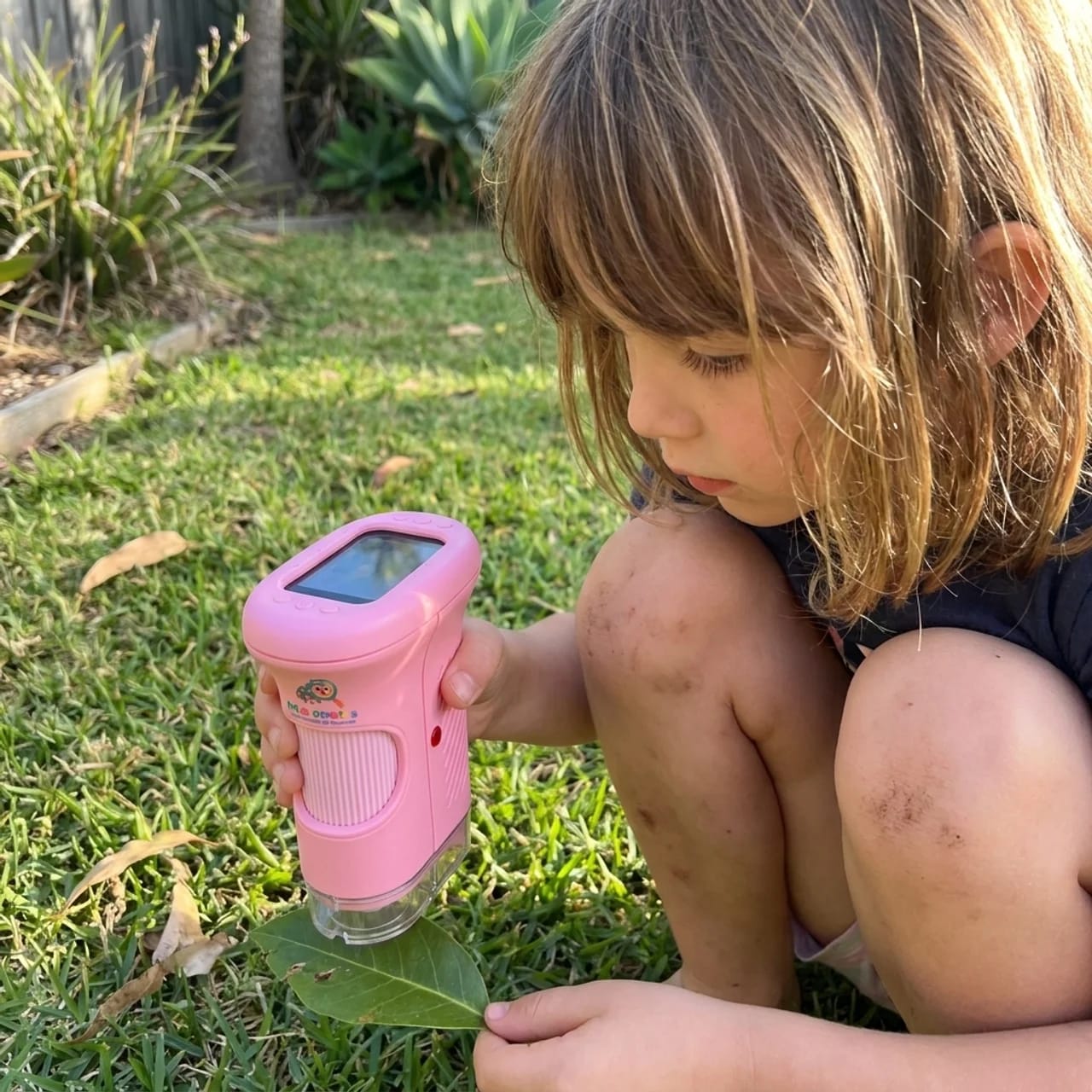 Customer photo review of Micromates Kids Microscope