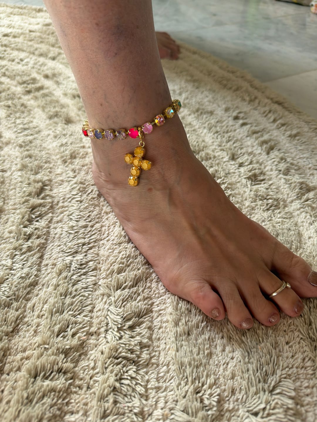 Customer photo review of Sparkle Therapy Anklet in Gold Regular Multi Mix