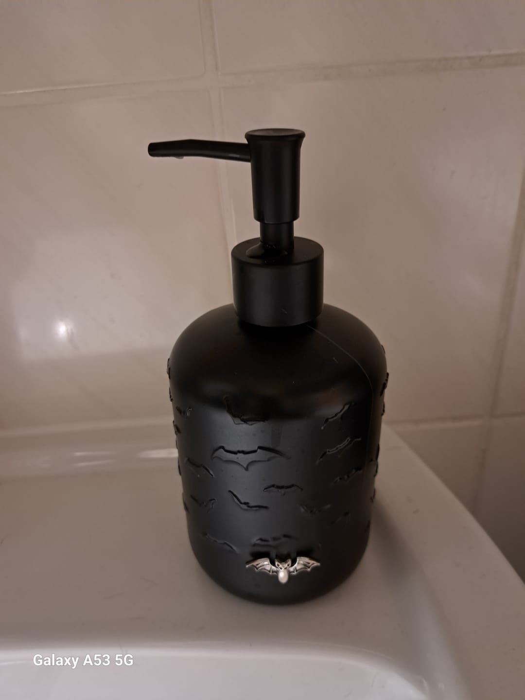 Customer photo review of Halloween Flüssigseife – Full Moon & Spider Silk – 500 ml