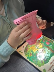 Customer photo review of Micromates Kids Microscope