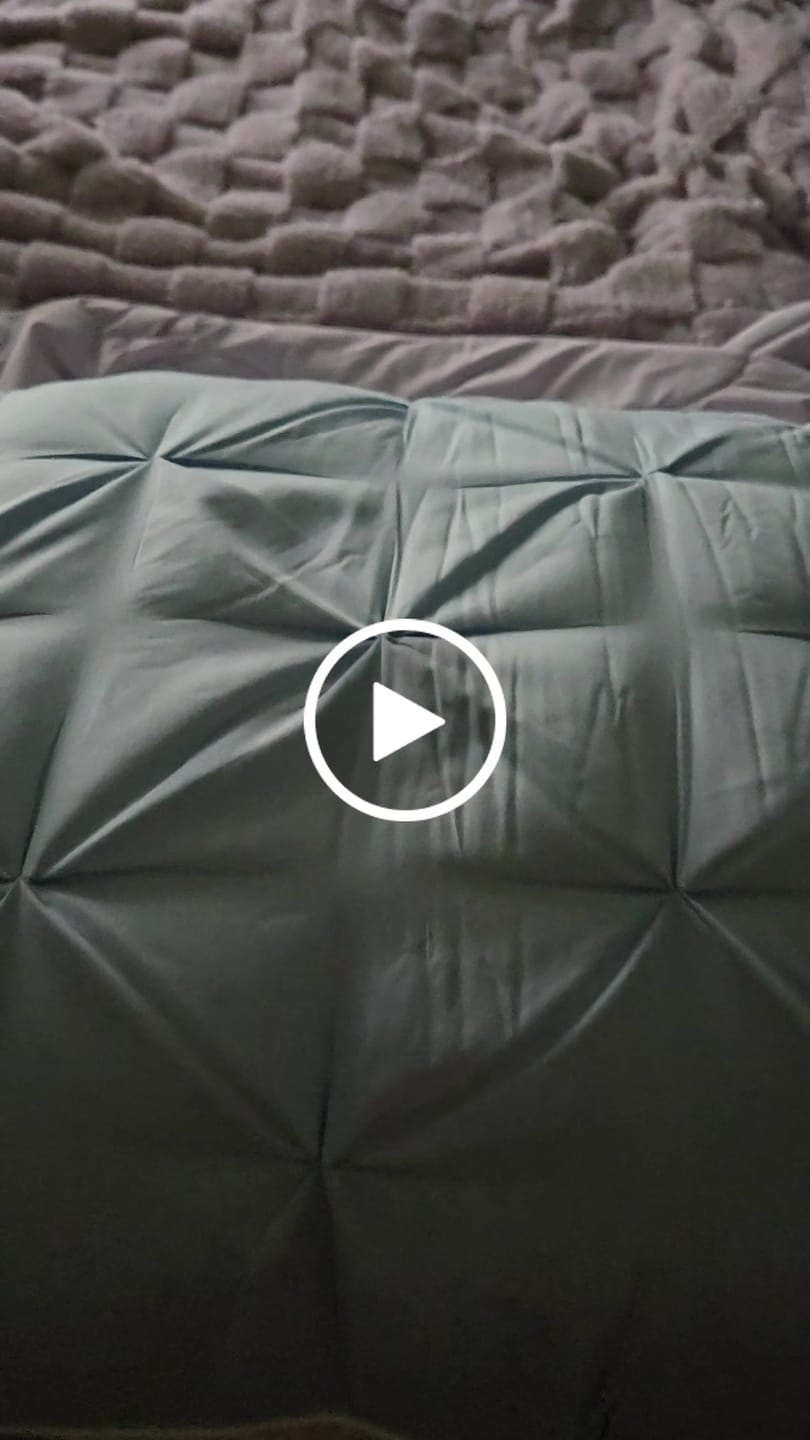 Customer video review of Ploof Pillow