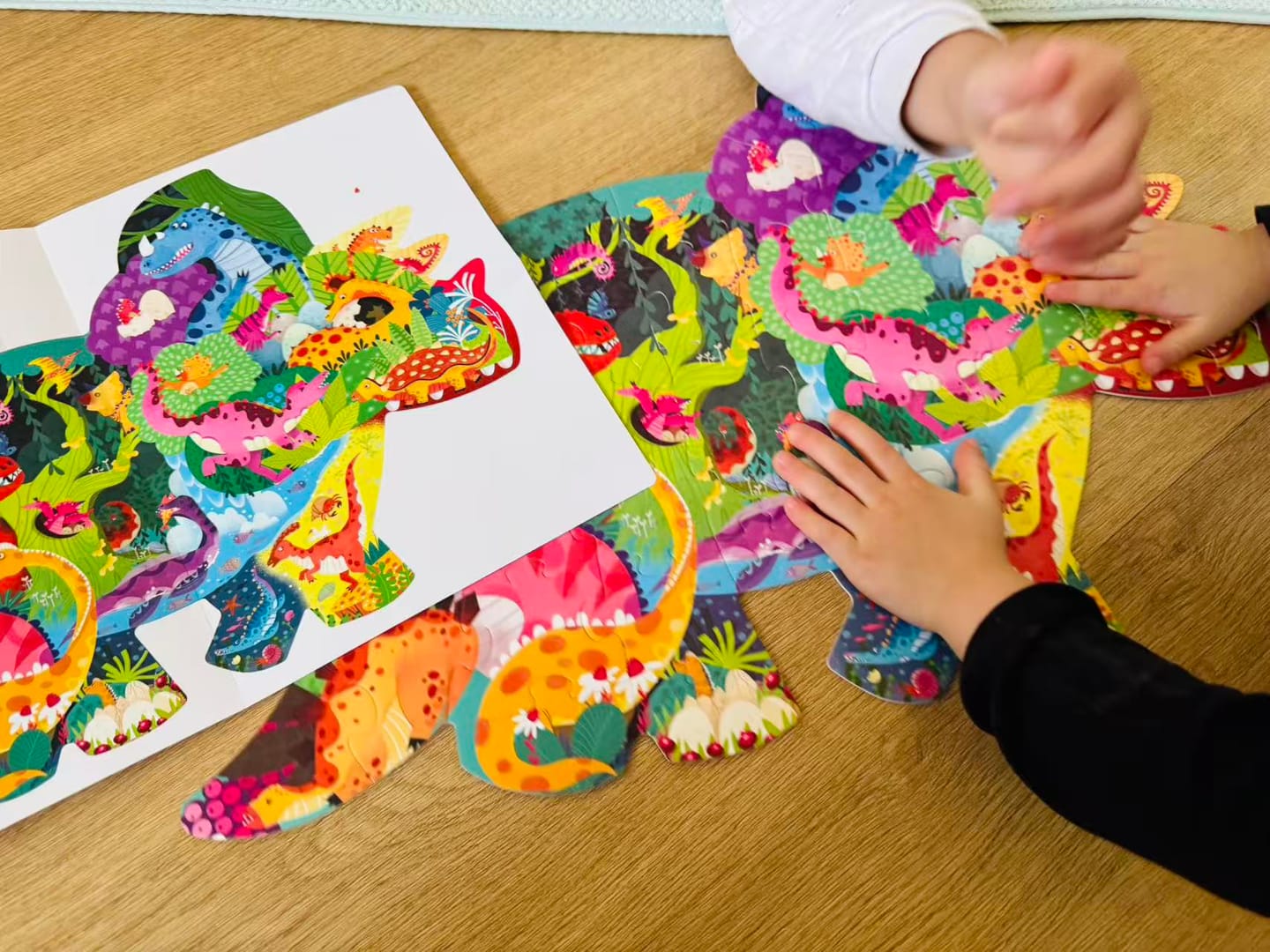 Customer photo review of Mideer Large Dinosaur Puzzle - 48pcs