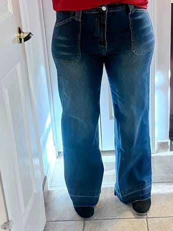 Customer photo review of Women's Wide Leg Denim Jeans