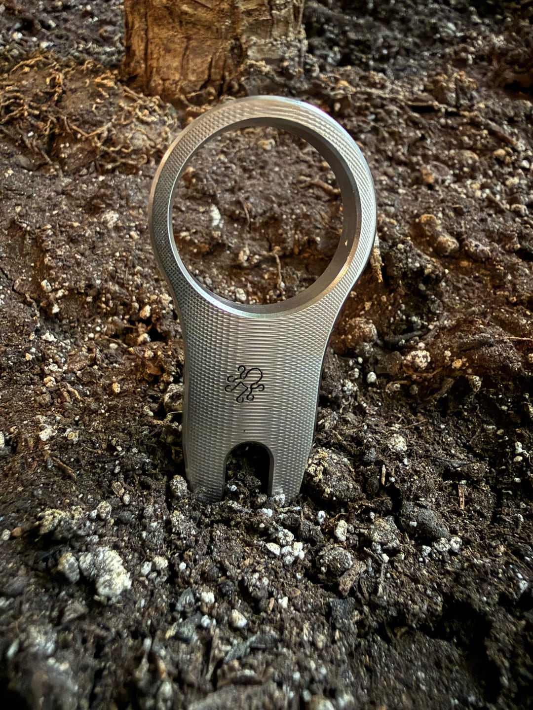 Customer photo review of ⚜️ THE SIGNET — Stainless Steel Pitch Tool