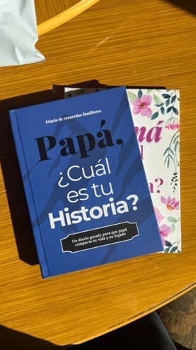 Customer photo review of Papá, Mamá, Abuelo, Abuela — ¿Cuál es tu Historia?