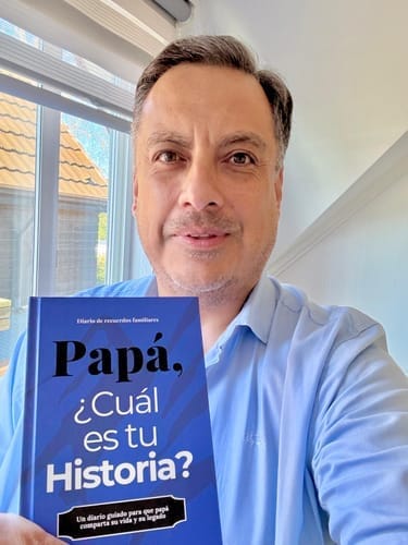 Customer photo review of Papá, Mamá, Abuelo, Abuela — ¿Cuál es tu Historia?