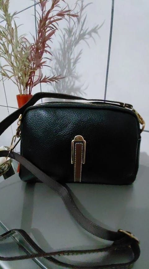 Customer photo review of Charlotte | Women's Leather Crossbody Bag