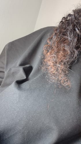 Customer photo review of Vietnamese Curly Ombre Chocolate Brown Bundles
