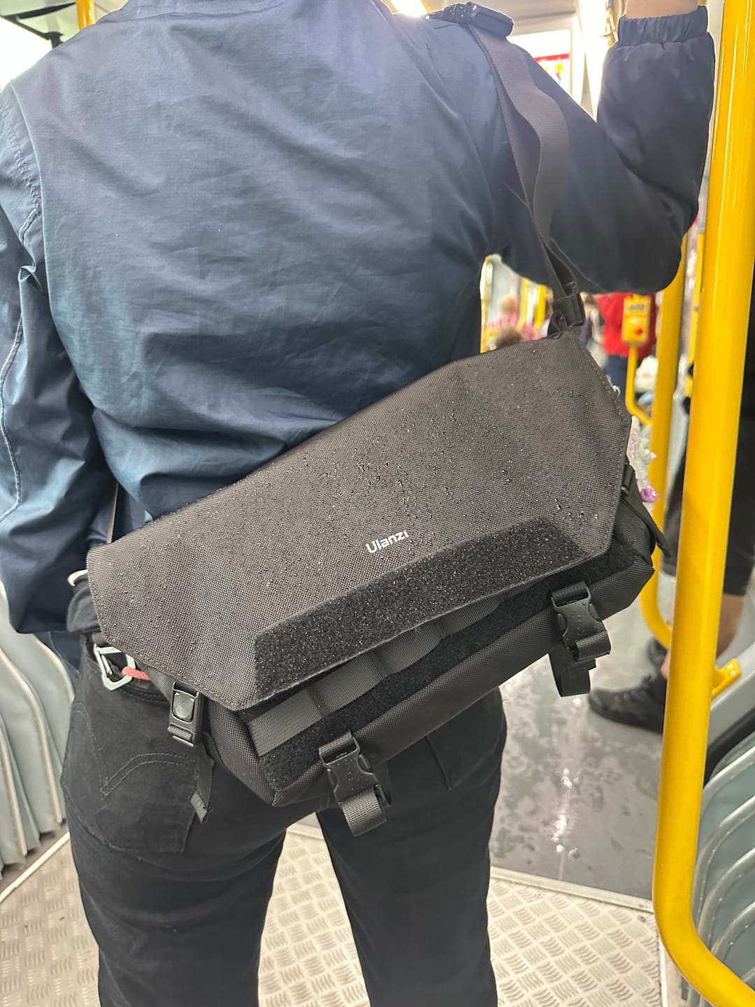 Customer photo review of Ulanzi BC08 Camera Sling Bag B010