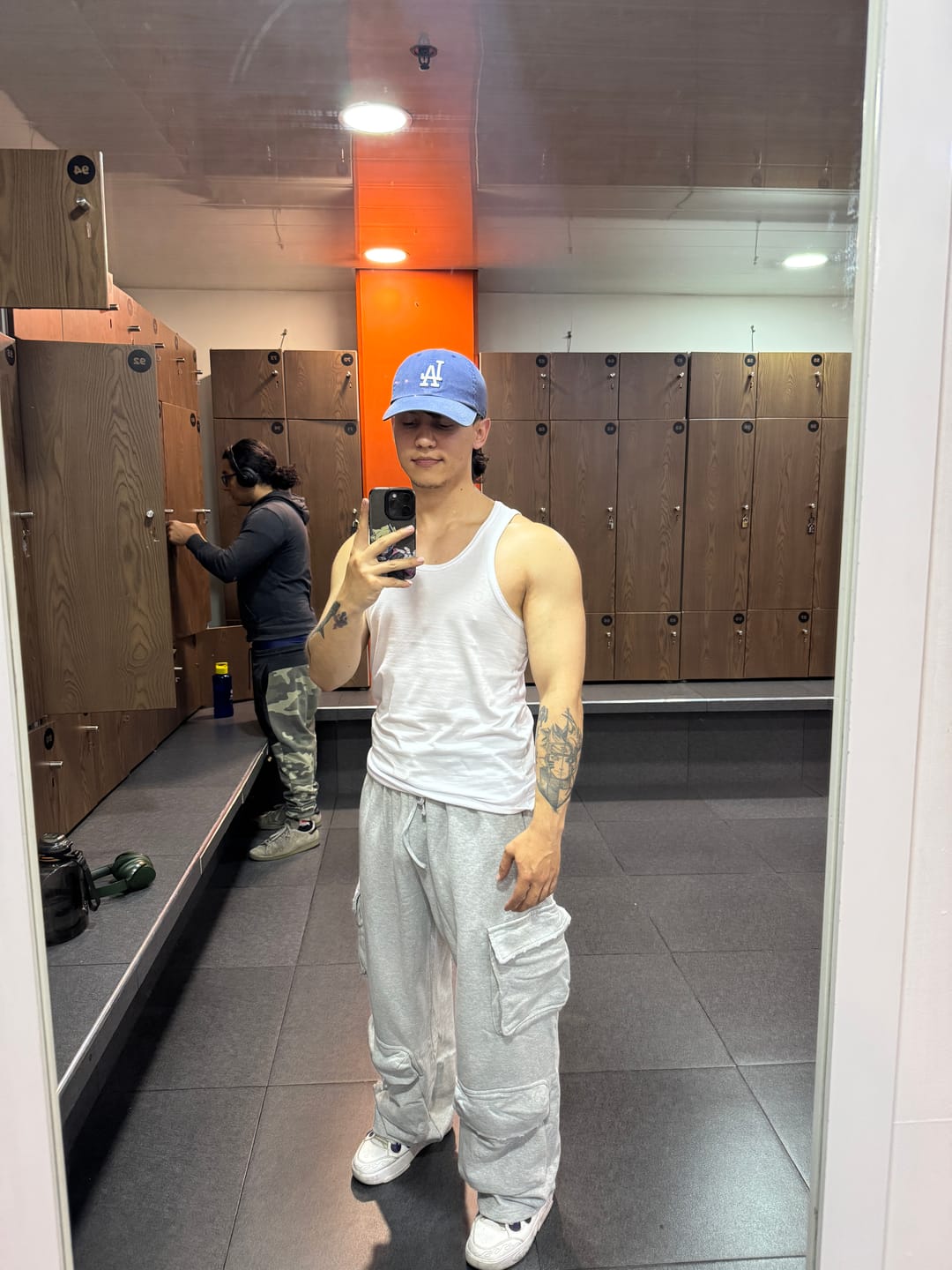 Customer photo review of 2033 - Heritage Cargo Sweats