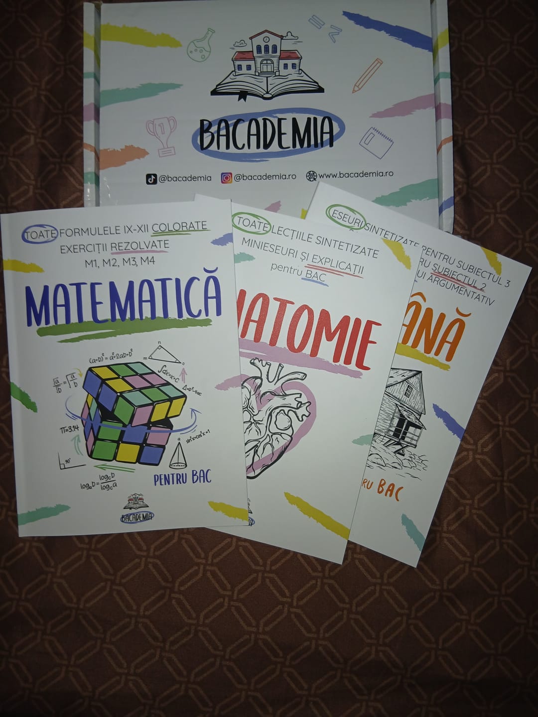 Customer photo review of Pachet Bacalaureat (Română + Matematică + Anatomie clasele XI-XII) Bacademia