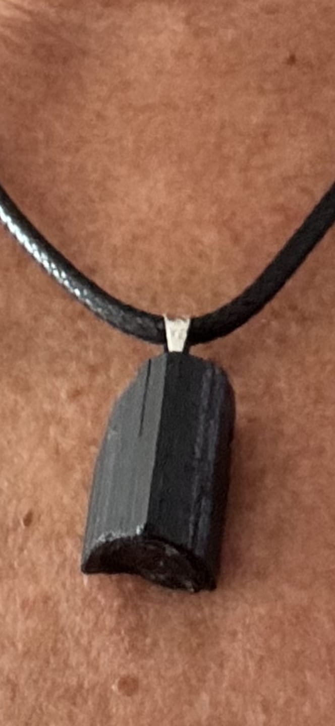 Customer photo review of Turmalin Halskette - Naturstein Kautschukband