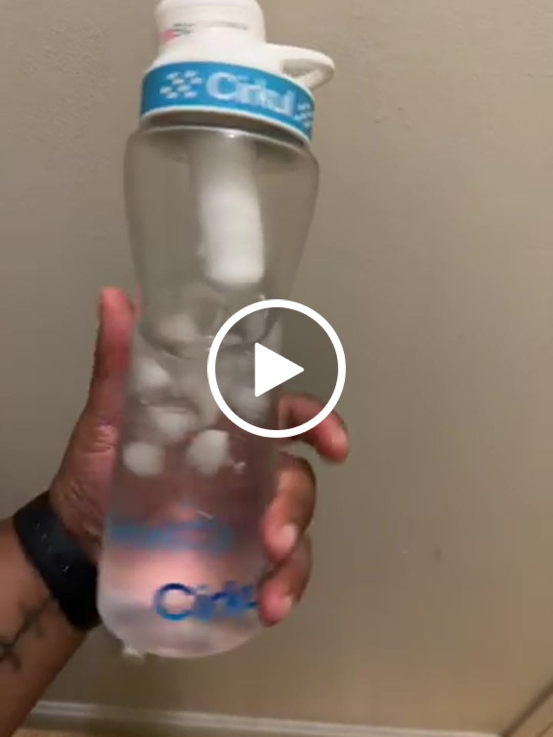 Customer video review of GoSip Cherry Delight